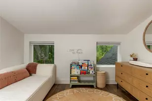 1129 Henninger St, Austin, TX 78702 - Photo 18