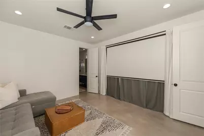 1129 Henninger Street #B, Austin, TX 78702 - Photo 12