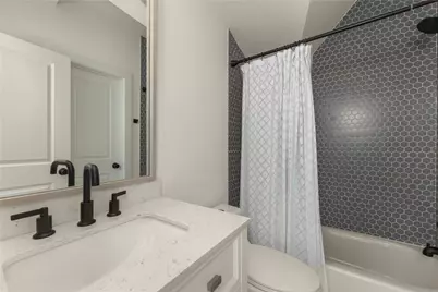 1129 Henninger Street #B, Austin, TX 78702 - Photo 16