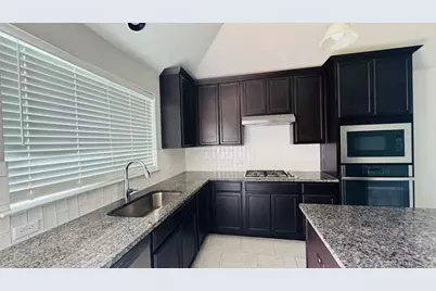 2800 Joe Dimaggio Boulevard #81, Round Rock, TX 78665 - Photo 10
