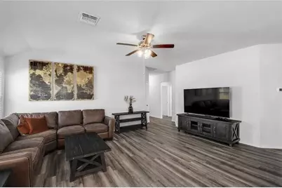 119 Nathaniel Drive, Taylor, TX 76574 - Photo 4