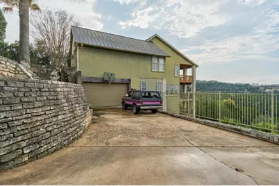 104 S Weston Lane, Austin, TX 78733 - Photo 4