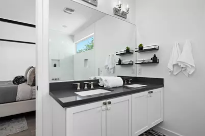 1600 Singleton Avenue, Austin, TX 78702 - Photo 22