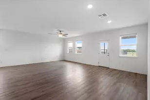 500 Stinchcomb Rd, Hutto, TX 78634 - Photo 10