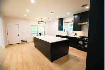 4010 Avenue D Avenue, Austin, TX 78751 - Photo 12