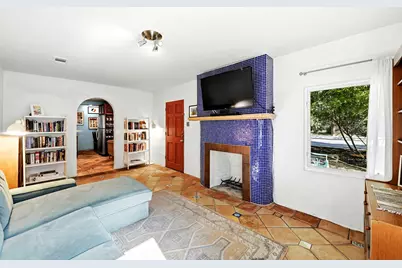 1717 E 38th 1/2 Street, Austin, TX 78722 - Photo 4