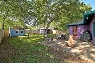 1717 E 38th 1/2 St, Austin, TX 78722 - Photo 18