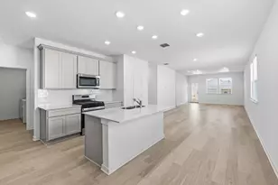 135 Rubber Tree Wy, Buda, TX 78610 - Photo 6