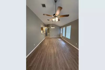 2221 Creekside Lane #B, Georgetown, TX 78626 - Photo 4