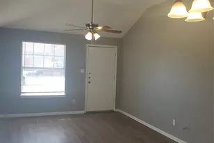 2221 Creekside Ln, Georgetown, TX 78626 - Photo 14