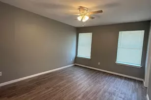 2221 Creekside Ln, Georgetown, TX 78626 - Photo 8