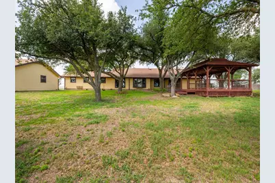 800 County Road 458 Road, Coupland, TX 78615 - Photo 30
