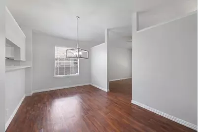 9505 Woodvale Drive, Austin, TX 78729 - Photo 10