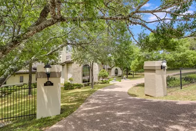 8611 Young Lane, Austin, TX 78737 - Photo 2