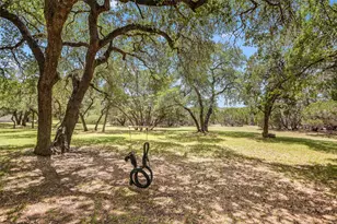 8611 Young Ln, Austin, TX 78737 - Photo 30