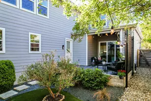 2100 E 10th St, Austin, TX 78702 - Photo 16