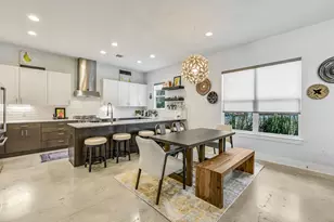 2100 E 10th St, Austin, TX 78702 - Photo 6