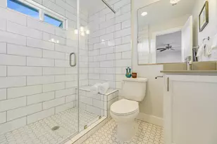 2100 E 10th St, Austin, TX 78702 - Photo 22