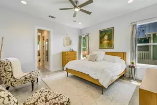 2100 E 10th St, Austin, TX 78702 - Photo 10