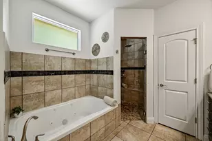 9402 Springwood Dr, Austin, TX 78750 - Photo 16