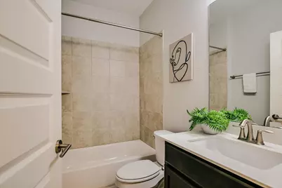 2001 Tramson Drive, Austin, TX 78741 - Photo 26