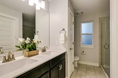 2001 Tramson Drive, Austin, TX 78741 - Photo 6