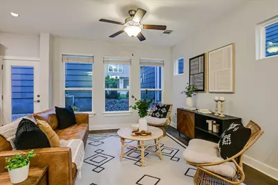 2001 Tramson Drive, Austin, TX 78741 - Photo 2