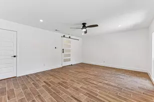 1111 Spearson Ln, Austin, TX 78745 - Photo 8