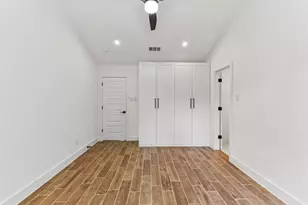 1111 Spearson Ln, Austin, TX 78745 - Photo 18