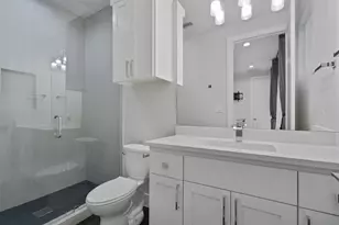 3919 E 16th St, Austin, TX 78721 - Photo 16