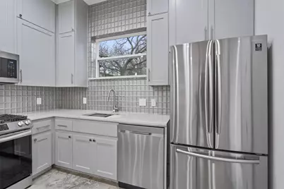 3919 E 16th Street #2, Austin, TX 78721 - Photo 12