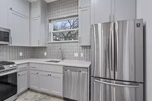 3919 E 16th St, Austin, TX 78721 - Photo 12