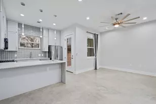 3919 E 16th St, Austin, TX 78721 - Photo 8