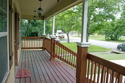 633 S Commerce Street, Lockhart, TX 78644 - Photo 4
