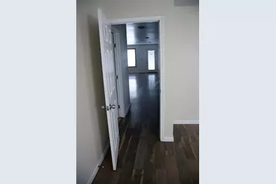 633 S Commerce Street, Lockhart, TX 78644 - Photo 22