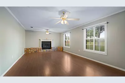 8058 Milam County Road 455, Thorndale, TX 78947 - Photo 10