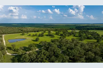 8058 Milam County Road 455, Thorndale, TX 78947 - Photo 2