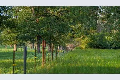 8058 Milam County Road 455, Thorndale, TX 78947 - Photo 38