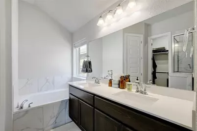 416 Peakside Circle, Dripping Springs, TX 78620 - Photo 20