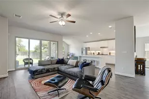 416 Peakside Cir, Dripping Springs, TX 78620 - Photo 6