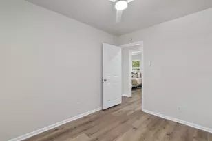 8303 Briarwood Ln, Austin, TX 78757 - Photo 22