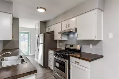 913 Chisholm Cove, Round Rock, TX 78681 - Photo 18