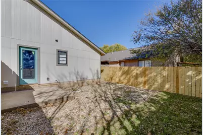 913 Chisholm Cove, Round Rock, TX 78681 - Photo 10