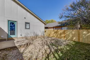 913 Chisholm Cove, Round Rock, TX 78681 - Photo 10