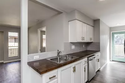 913 Chisholm Cove, Round Rock, TX 78681 - Photo 20