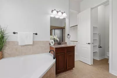 8919 Comanche Path, Garden Ridge, TX 78266 - Photo 12