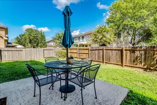 809 Hometown Pkwy, Kyle, TX 78640 - Photo 26
