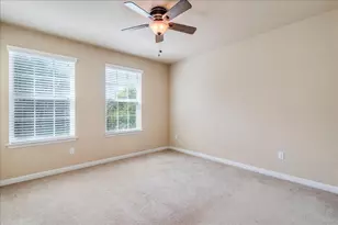 809 Hometown Pkwy, Kyle, TX 78640 - Photo 22