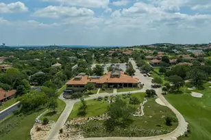 13 Autumn Oaks Dr, Lakeway, TX 78738 - Photo 32