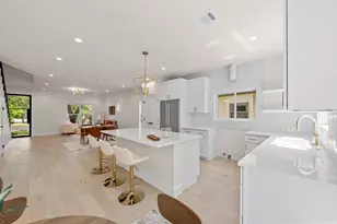 13 Autumn Oaks Dr, Lakeway, TX 78738 - Photo 12